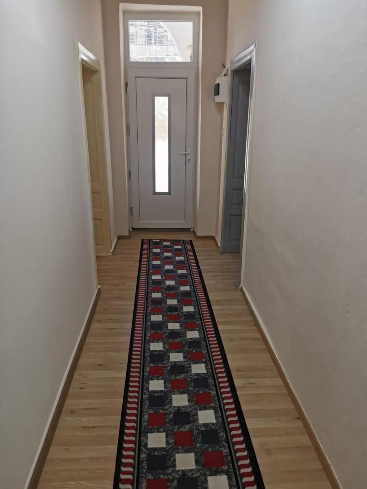 Gm Tirana Hostel מראה חיצוני תמונה
