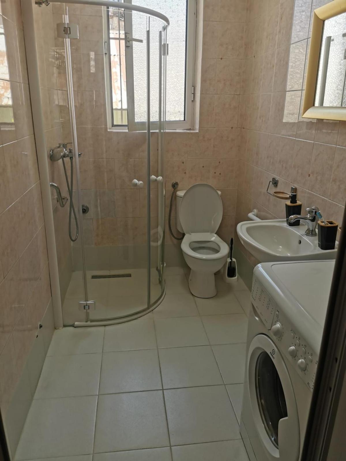 Gm Tirana Hostel מראה חיצוני תמונה