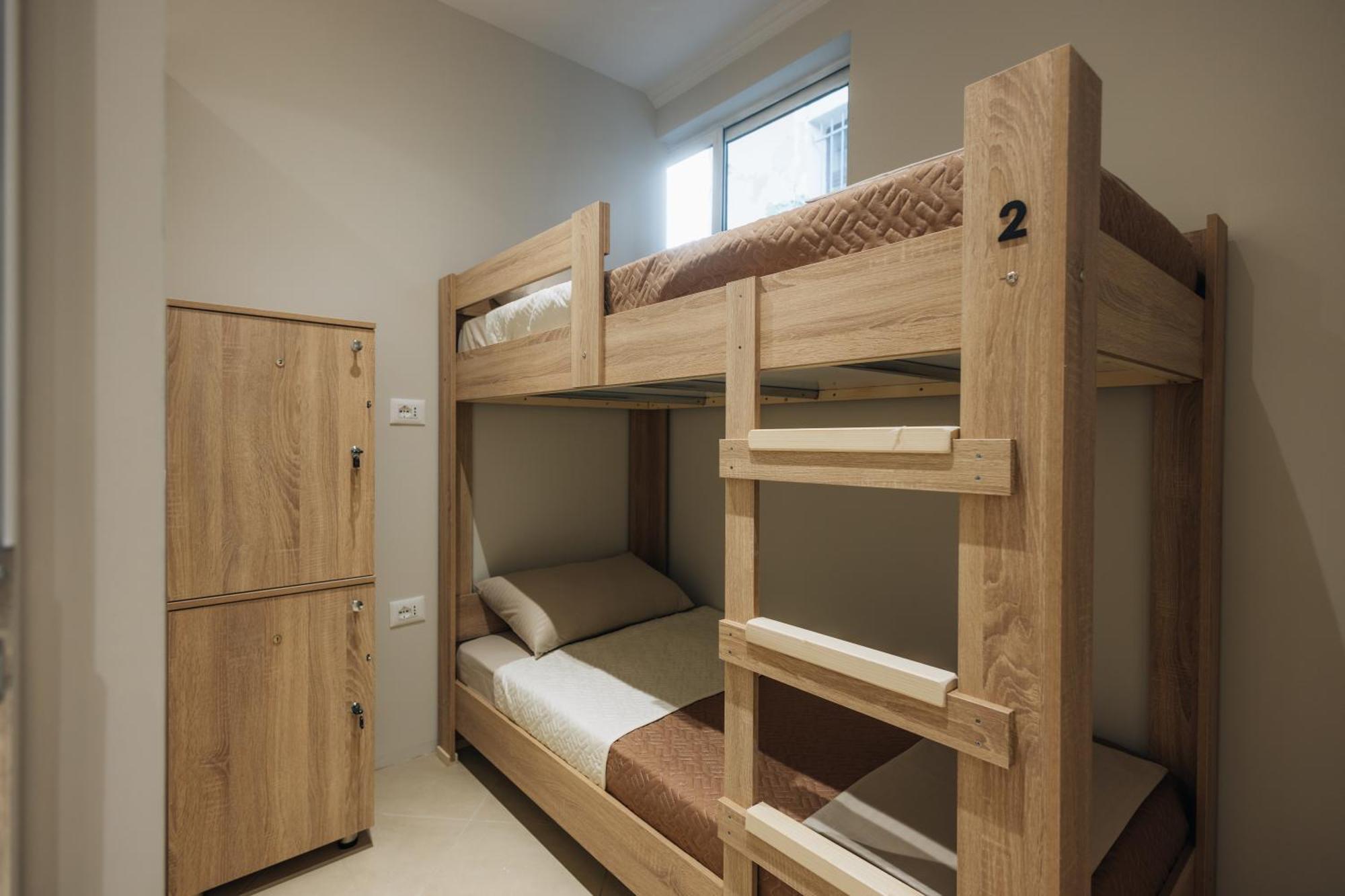 Gm Tirana Hostel מראה חיצוני תמונה