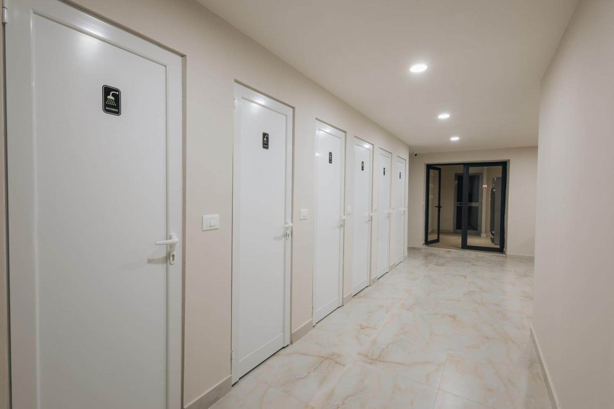 Gm Tirana Hostel מראה חיצוני תמונה