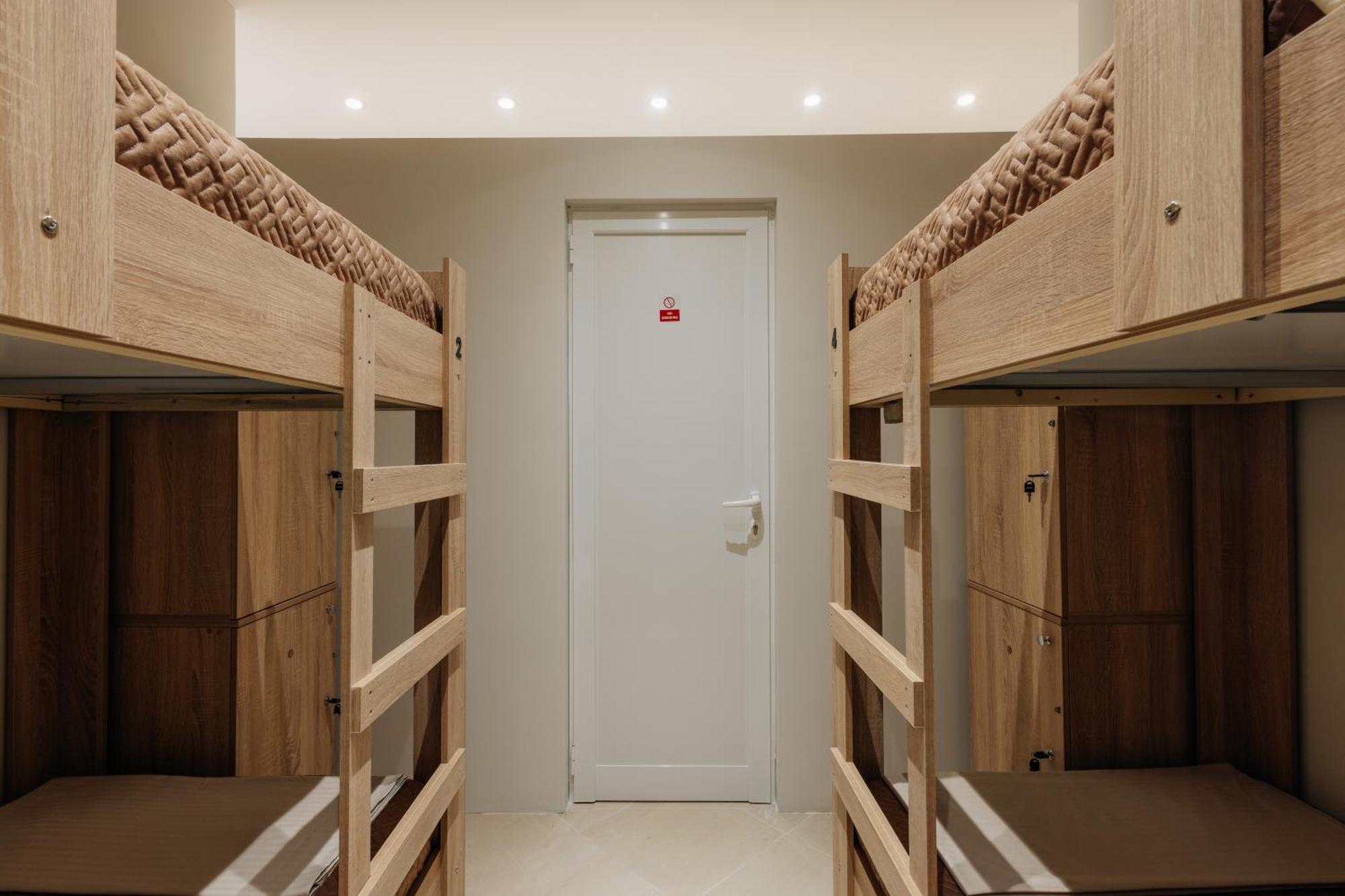 Gm Tirana Hostel מראה חיצוני תמונה
